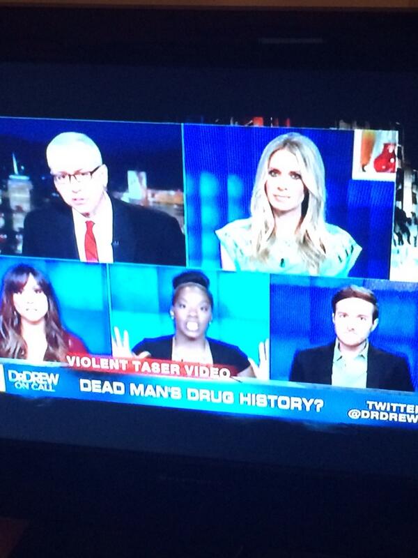 dani_pitter's tweet image. Hey @KalebNation on my tv! Again!! #kalebnation #drdrew #hln