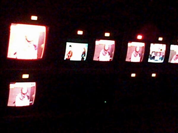 redaksislashtv's tweet photo. Terimakasih :)) "@andriyanti_rika: Lagi nonton Cafe Break di @redaksislashtv :)) http://t.co/YkA1qQzmoj"
