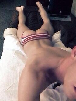 horny_man_sex's tweet photo. This ones for the boys http://t.co/h31DRLbJKJ