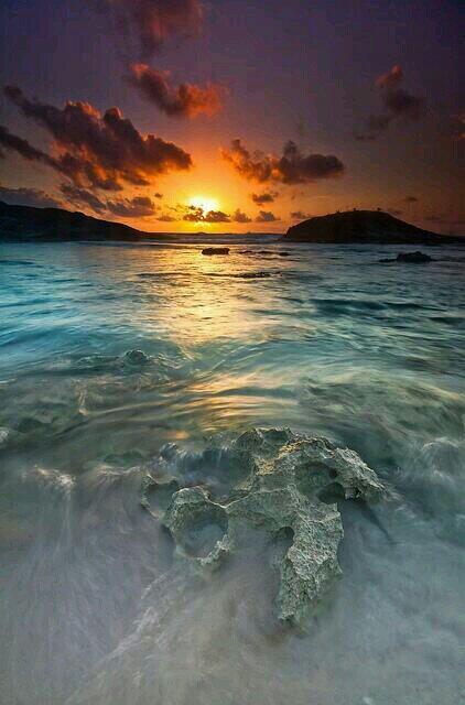 GabiTCampos's tweet photo. Sus ojos se llenaron de atardeceres.... http://t.co/lgSrlHAcVN