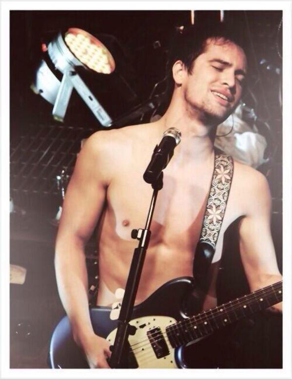 hellbands's tweet image. *sex face*