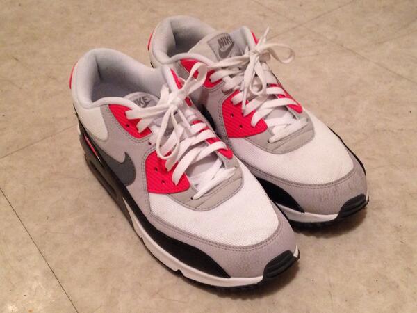 O Xrhsths 小林一博 Sto Twitter 靴買った Air Max 90 このダサい