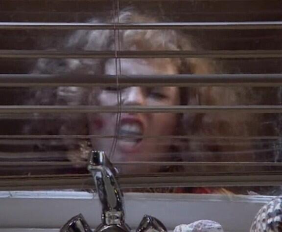 Eddy: Sweetie, darling, let me in. Sweetie, darling, let me in! #AbFab