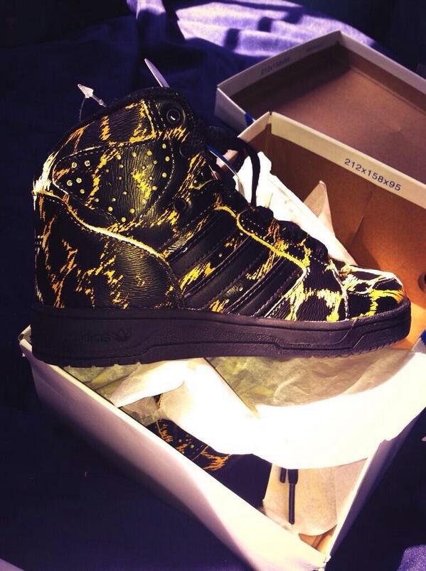Pragmaticaddict's tweet image. I can&apos;t stop liking these kicks #bornfly #nephh