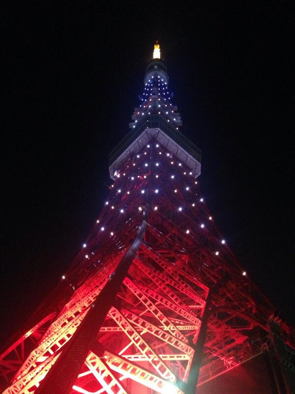東京タワーが星条旗！