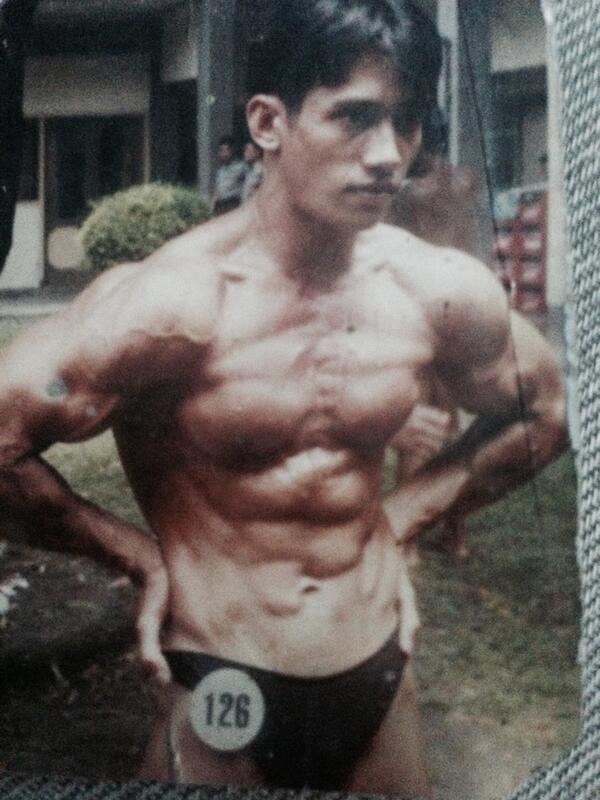 Gilllooo cukk RT <a href="/PetekSays_/">Lukman al hakim</a> Men  <a href="/AzharAzharr/">MuhammadAzhar</a> "<a href="/agunghercules/">AgungHerculesTV (youtube)</a>: Nemu foto lama hahaaay "