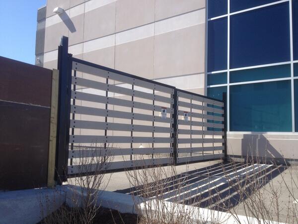 RomaFence's tweet image. #AdvancedEntrySystems Modern Access Gate