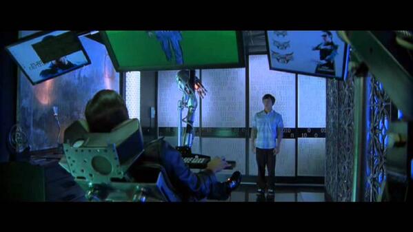 DollarMenuAlex's tweet image. Every time I hear my roommates music I think of this scene from Grandma&apos;s Boy #RobotEars