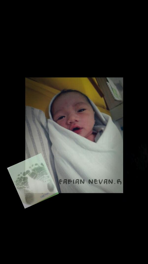 chaaMD's tweet photo. Welcome to the world , my Fabian Nevan .. Giliran tante yg nginep nungguin bian.. {{ http://t.co/GmheYZYdQK