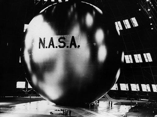 ct_la's tweet image. MT @NASAhistory #Today in 1962: 1st TV transmission from space via balloon satellite #Echo1 go.nasa.gov/1l6W0sp