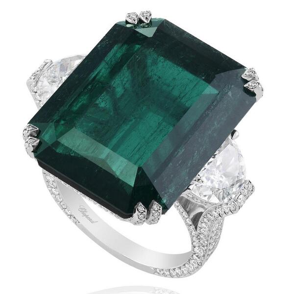 harpersbazaarus's tweet image. 10 alternative engagement rings for the unconventional bride: hbazaar.co/60129xis