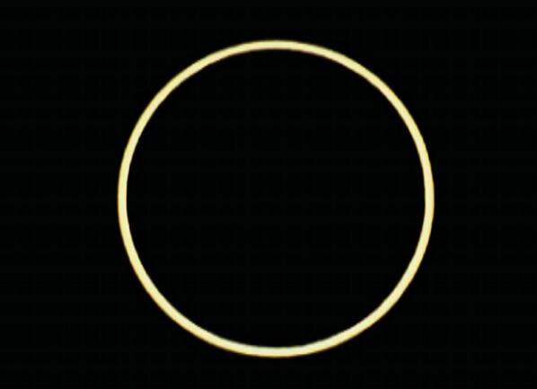 elmundoes's tweet image. Un eclipse convertirá el Sol en un anillo de fuego el próximo martes 29 elmun.do/1jVcL70