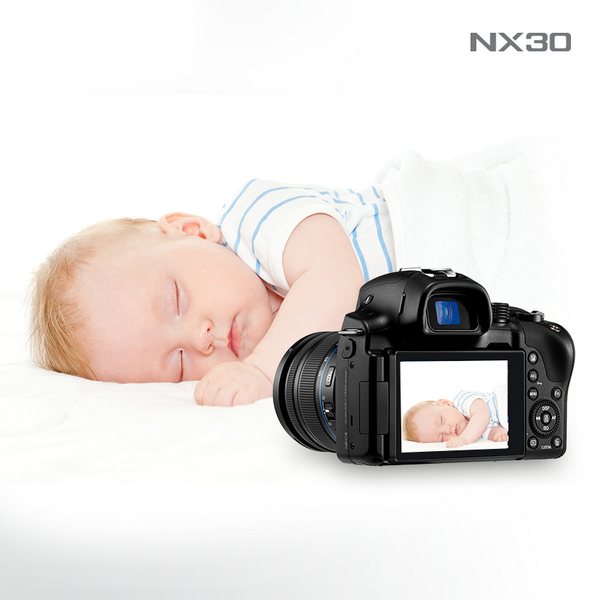 SamsungNL's tweet image. Wist je dat... je de NX30 ook als babyfoon kunt gebruiken?