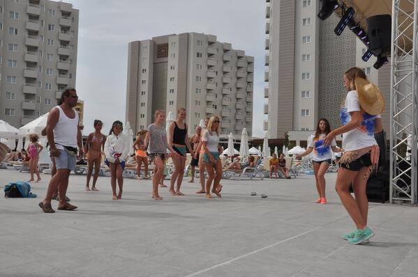 Oriental Dance <a href="/GrandParkLara/">Grand Park Lara</a>