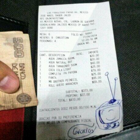 AlertaJal's tweet photo. Atencion delegada de @ProfecoJal en Las Fabulosas Papas @fabulosaspapas de Av Mexico cobran la propina. Es legal? http://t.co/zavv700n77