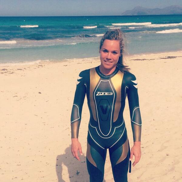 IIChristineII's tweet photo. Testswim in de Mallorcaanse zee was super, thanx @INFINI3SHOP http://t.co/ZS3ryvjbrz