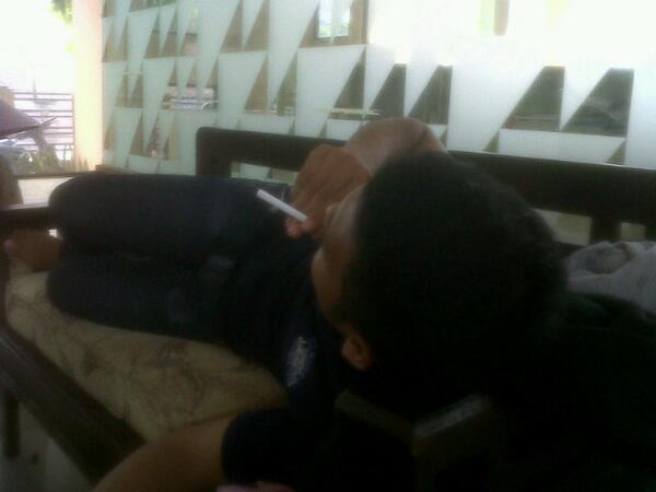 1tasing's tweet photo. Bincang" with gombloh ,miun ,tasing:p http://t.co/4fLsJth4mk