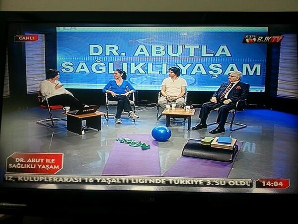COOKIEEMIR's tweet photo. PAZARTESİ GÜNLERİ BEŞİKTAŞIMIZI KANALI @tvbjk'DEYİZ.. 14.20'DEBEKLERİZZZZZZZZZZZZ:) http://t.co/nmYCk4cjyO