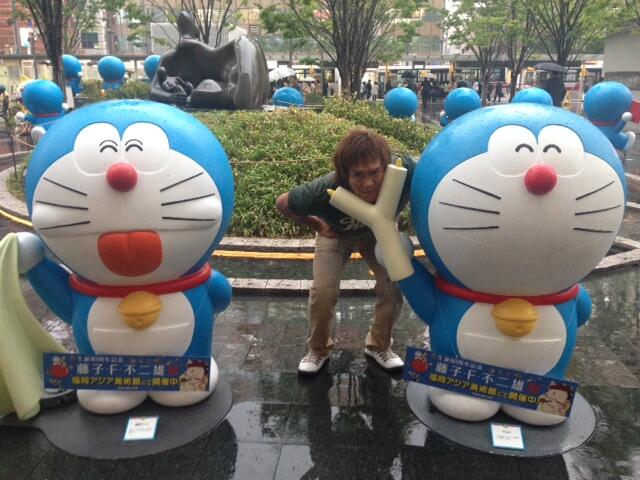 BlaYjSTCAAAJ2nz.jpg:large