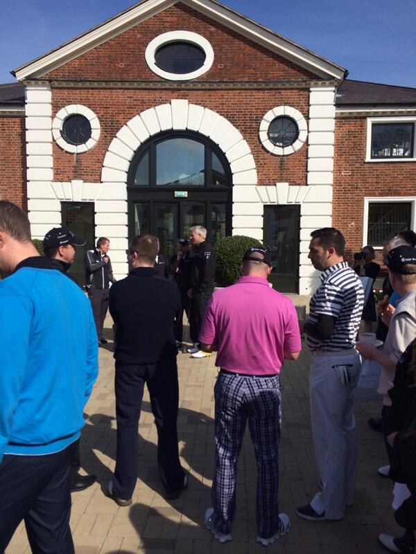 Jimboom007's tweet photo. @GoddersLFC @matt_woz8 @Nathan_Booker look closely and you'll see the Joyce. He's shouting mers mers where are you? http://t.co/JnoYqNUmmB