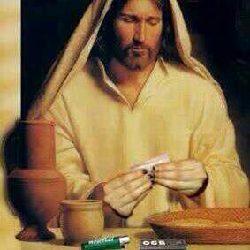 OriginalBlunt's tweet photo. ¡Viva la Semana Santa! http://t.co/NZjYAij4zS