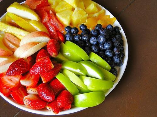 MotivaFoods's tweet photo. Plato de frutas 😍 http://t.co/4f61aaovVE
