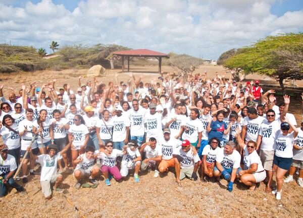 MelanieeT's tweet image. “@Kiwanis: Here's one of our favorite photos from Kiwanis One Day 2014. #k1day http://t.co/qGzVQMN1ID” @KeyClubAruba❤️