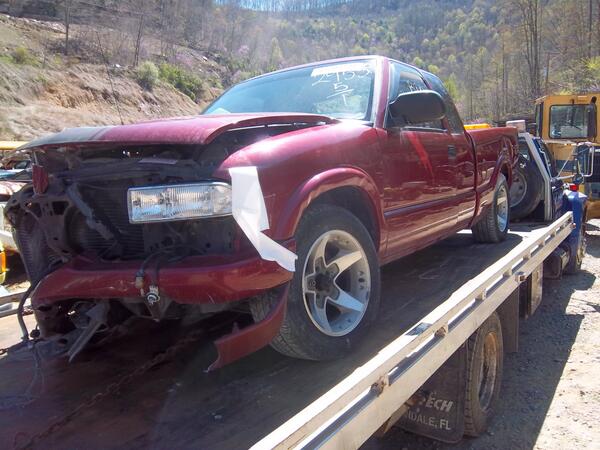 MillBranchAuto's tweet image. Just in 2001 Chevy S-10 4.3L Auto &amp;amp; a 1995 Pontiac Bonneville