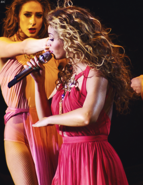 SarahABurnsFans's tweet photo. #TBT @sarahaliceburns #themrscartershow http://t.co/k8fUx4QNbb