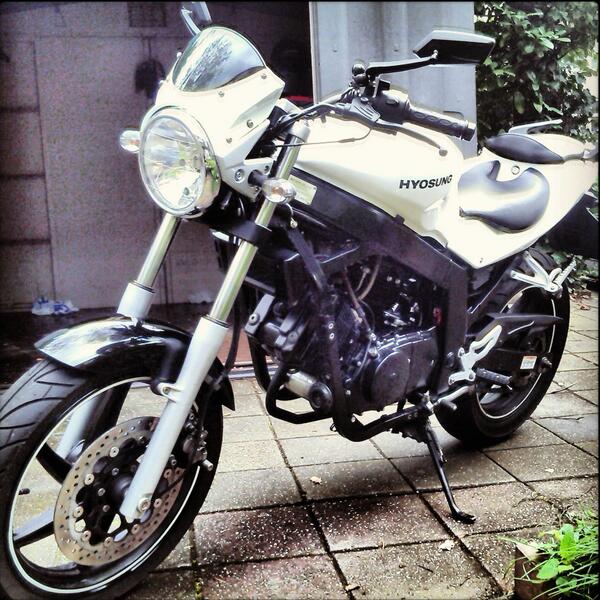RidingTheDutch's tweet photo. my bike http://t.co/QOvxXKIzyU