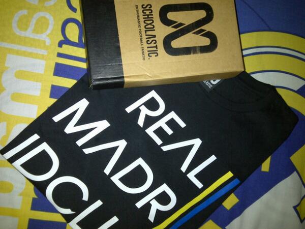 andybastian05's tweet photo. @Schoolastic_ Thanks bro, pesanan kita sudah sampai ditangan nih. Keren ,. http://t.co/YqUcEjAv6d
