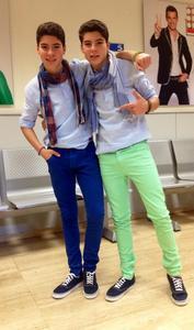 JyDOviedo's tweet photo. Guapos q son X D 
=por dios http://t.co/rr60KlUAG7