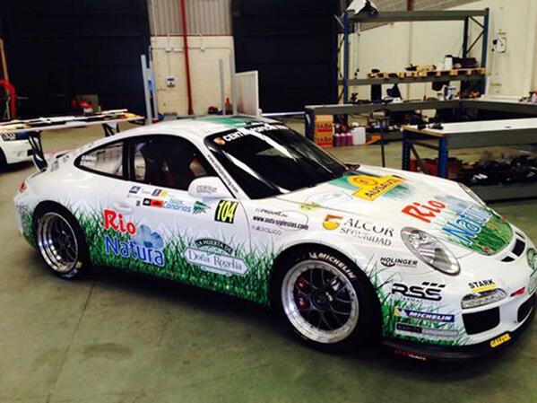 DrivingHaard's tweet photo. Hoonigan News: el 911 GT3 2010 de los Vallejo será finalmente homologado http://t.co/DrlUEcEKih