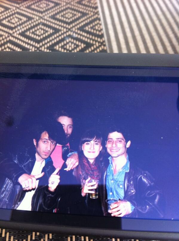 Miitoune's tweet photo. Souvenir @mondofr 😉 Une nouvelle soirée durant les 2jours à venir? Hihi 🎶 @BinroMondo @delormeraphael http://t.co/OGvHcPy2Oy