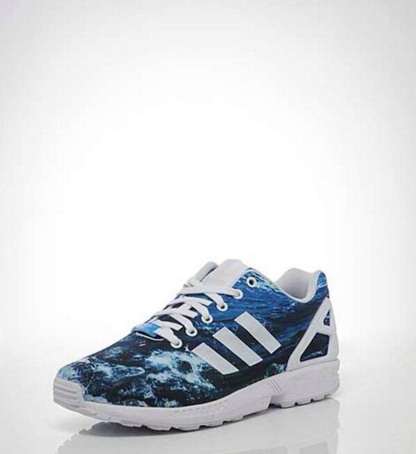 BANKfashion's tweet image. Still totally obsessed with the #zxflux ! Get them before they're gone &amp;gt;&amp;gt; bit.ly/1hNSB11#adidas #trainerstyle