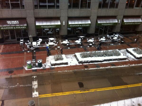 shea_todd's tweet photo. Spring patio dining in Minneapolis.  Where's the global warming? http://t.co/9WGv3TYKir