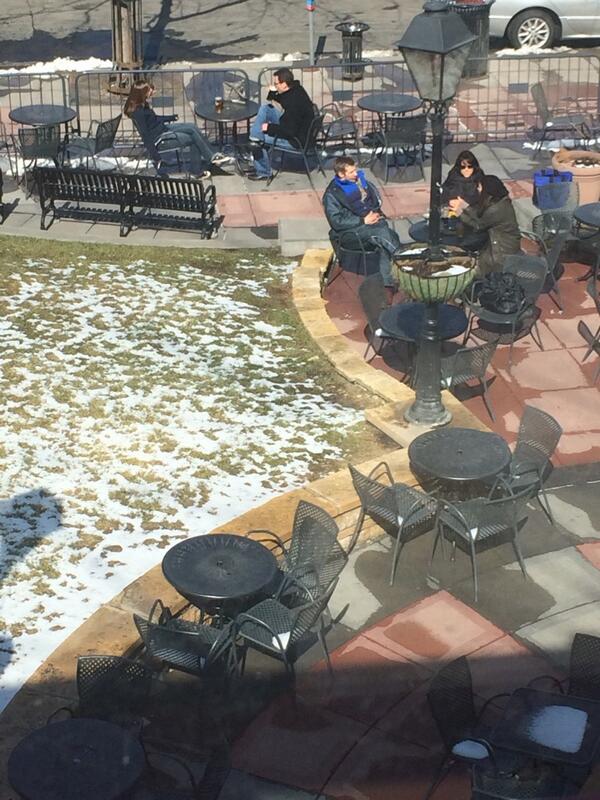 KateAgnewMN's tweet image. We do love our outdoor drinking... #MinnesotaSpring