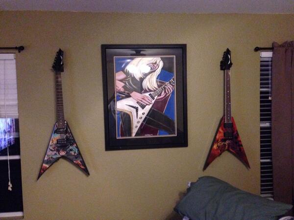 DaveMustaine's tweet photo. “@Hopsmasta: Adding to the @DaveMustaine wall this week #mymegadeth http://t.co/QX8bn3htbT” So that's where my guitars went!!