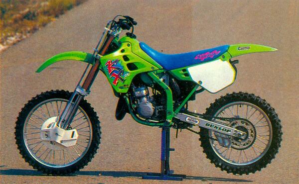 TonyBlazier's tweet photo. MX bike of the day. The 1990 Kawasaki KX125 #Trick #BadassMachine http://t.co/yaAZvH3VVl