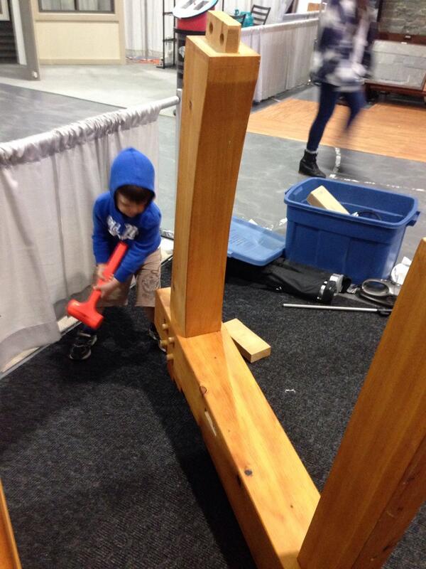 IslTimberFrame's tweet image. Child labour at the Comox Valley Home Show @HomeShowsBC