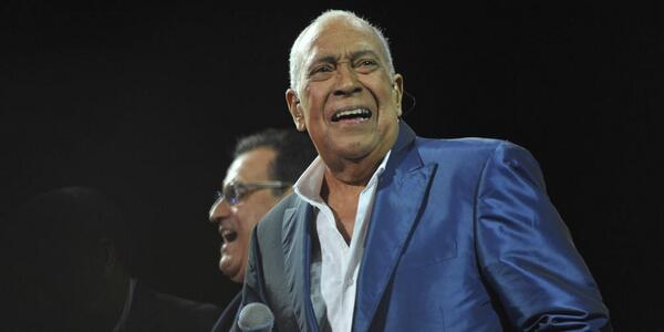 lavozcreativa's tweet photo. Muere el cantante de salsa ‘Cheo’ Feliciano

La noticia en. http://t.co/dGD8EvsTP0 http://t.co/rtwBZC1w6P