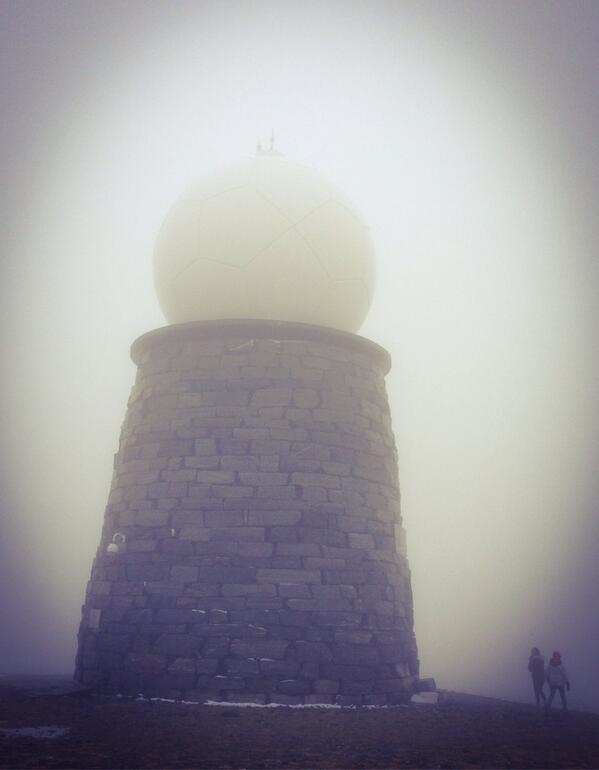 GroElis's tweet image. Dårlig sikt på Vestkapp i dag, bedre i lavlandet.