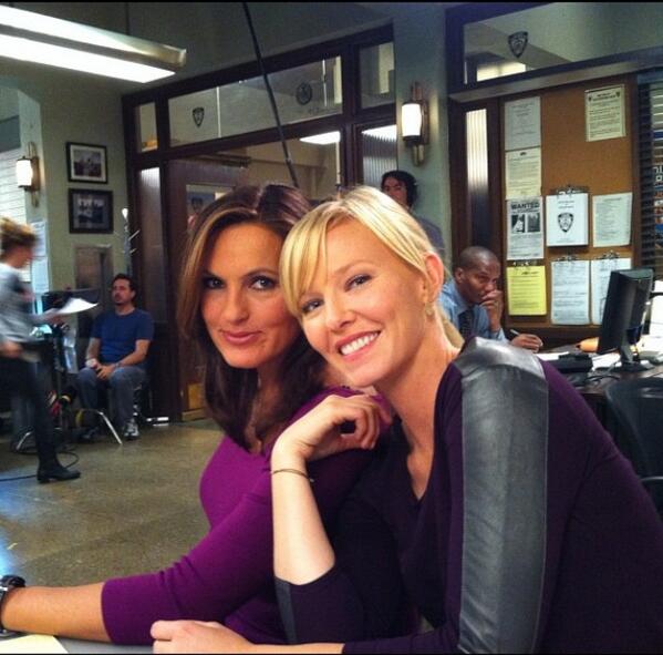 Ask_Rollins's tweet photo. #TBT to simpler times with @ask_Benson. #CuteCops #DaintyDetectives #PrettyPolice #WeMayCuteButWeBite #FierceFemales http://t.co/tgsaF4qIBZ