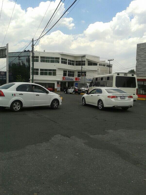 essycalixto's tweet photo. @DavidSanchezG @Delta2_Nau
Sr. Presidente agradezco su buen trabajo ademasde reforzar la vigilancia en glorieta ameri http://t.co/xXJiuhVI3w