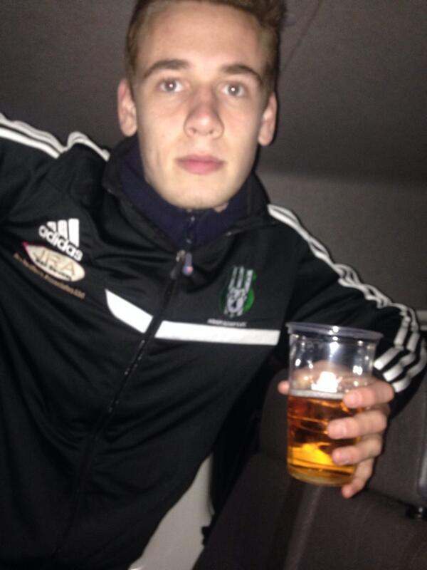 _LiamShields's tweet image. Seen as though it's THE Westwood tonight, even Donkey's on the ale #bigsesh