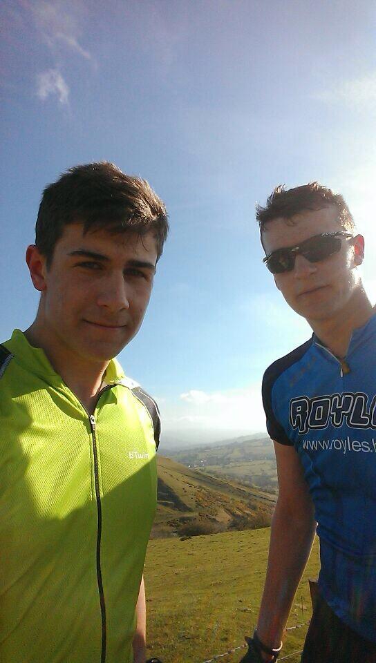 ProjectPeru1000's tweet photo. Wednesday was a lovely day for hill climbing.. Brickworks done at a surprising quick pace! http://t.co/F0gseL1m6n