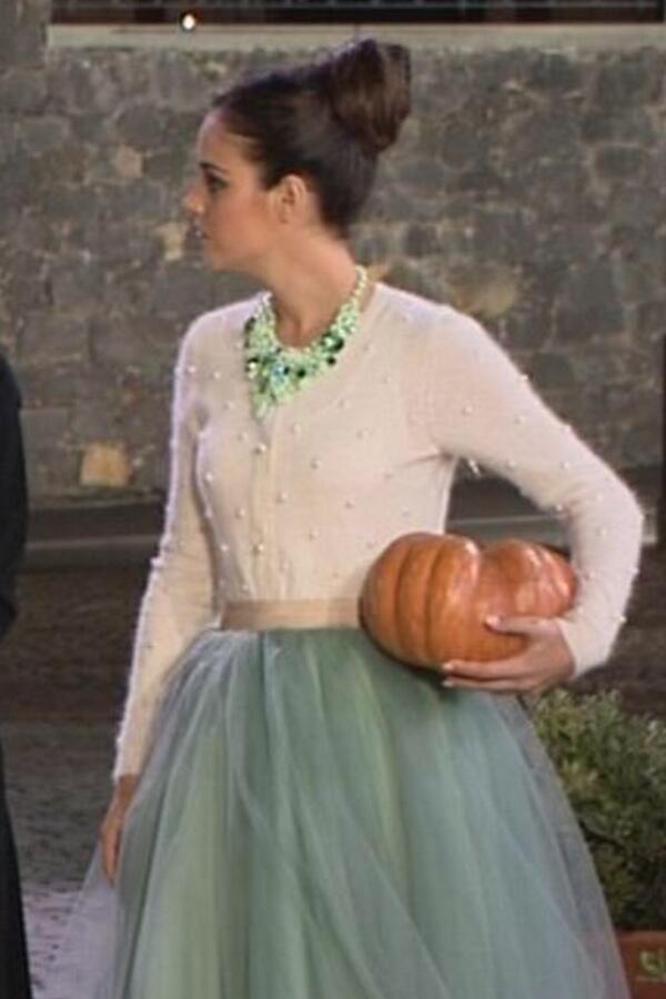 TeresaQBlog's tweet photo. Adoro esta falda!! @bgo_me #Laura3 #UnPrincipeParaLaura http://t.co/lekrAy8NY9