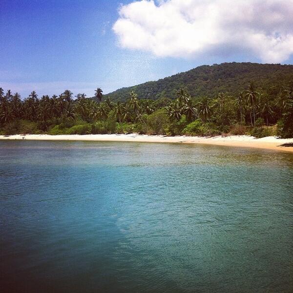 fazlips's tweet image. “@abackpackerstal: Redang Island #travel #malaysia #touismterengganu #gayatravel #ttot #travel #ttot http://t.co/CtKmCRkjk0”