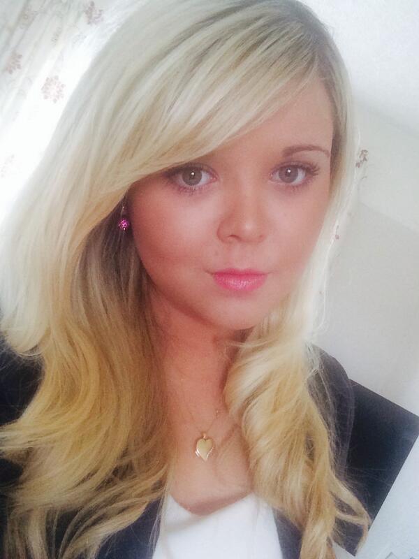 Hanna_929's tweet image. #2new #selfies 💋