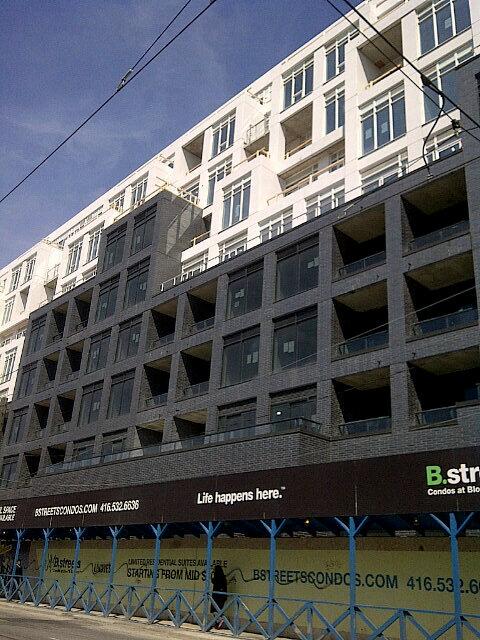 LawrenceBlackTV's tweet photo. B STREETS, April update, #Toronto @BStreetsCondos @lindvest http://t.co/mlDqXou5n5